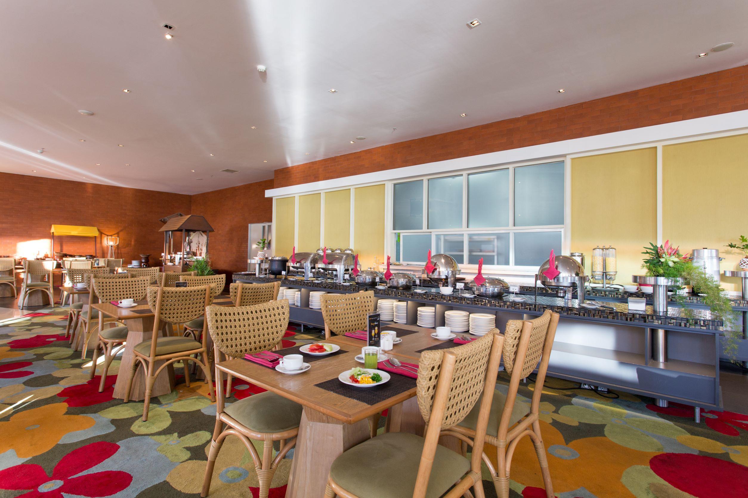 Amartahills Hotel And Resort Batu  Exterior photo