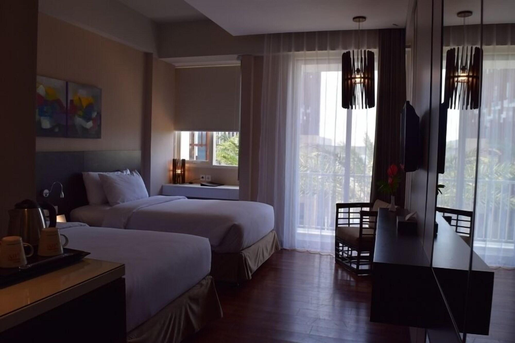 Amartahills Hotel And Resort Batu  Exterior photo