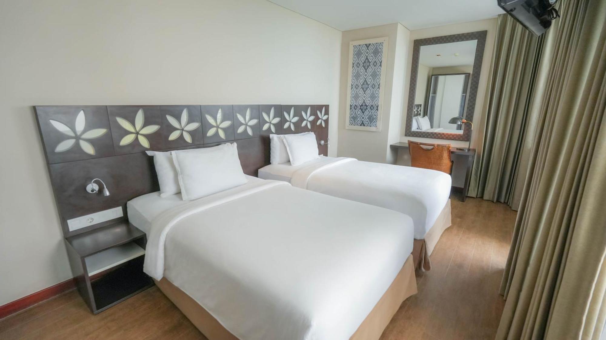 Amartahills Hotel And Resort Batu  Room photo
